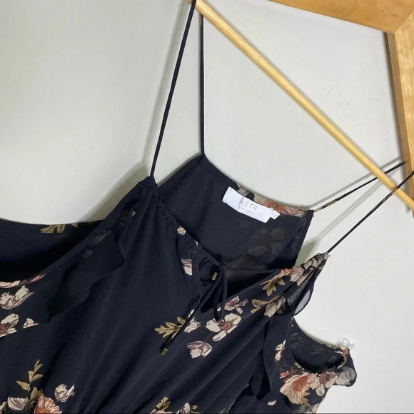 ASTR The Label Black Persephone Floral print Cold Shoulder Midi Dress Size XS - Picture 5 of 12